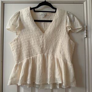 American Eagle Women’s Cream Smocked V-Neck Peplum Top XL EUC